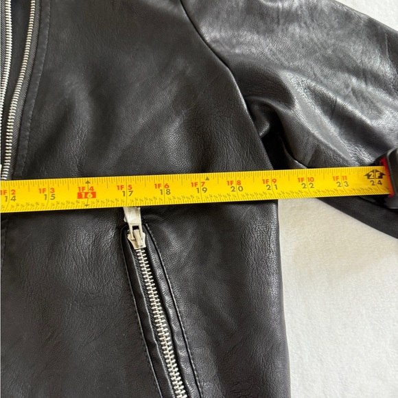 Women’s Black Faux Leather Jacket - Size 1x - Picture 7 of 8